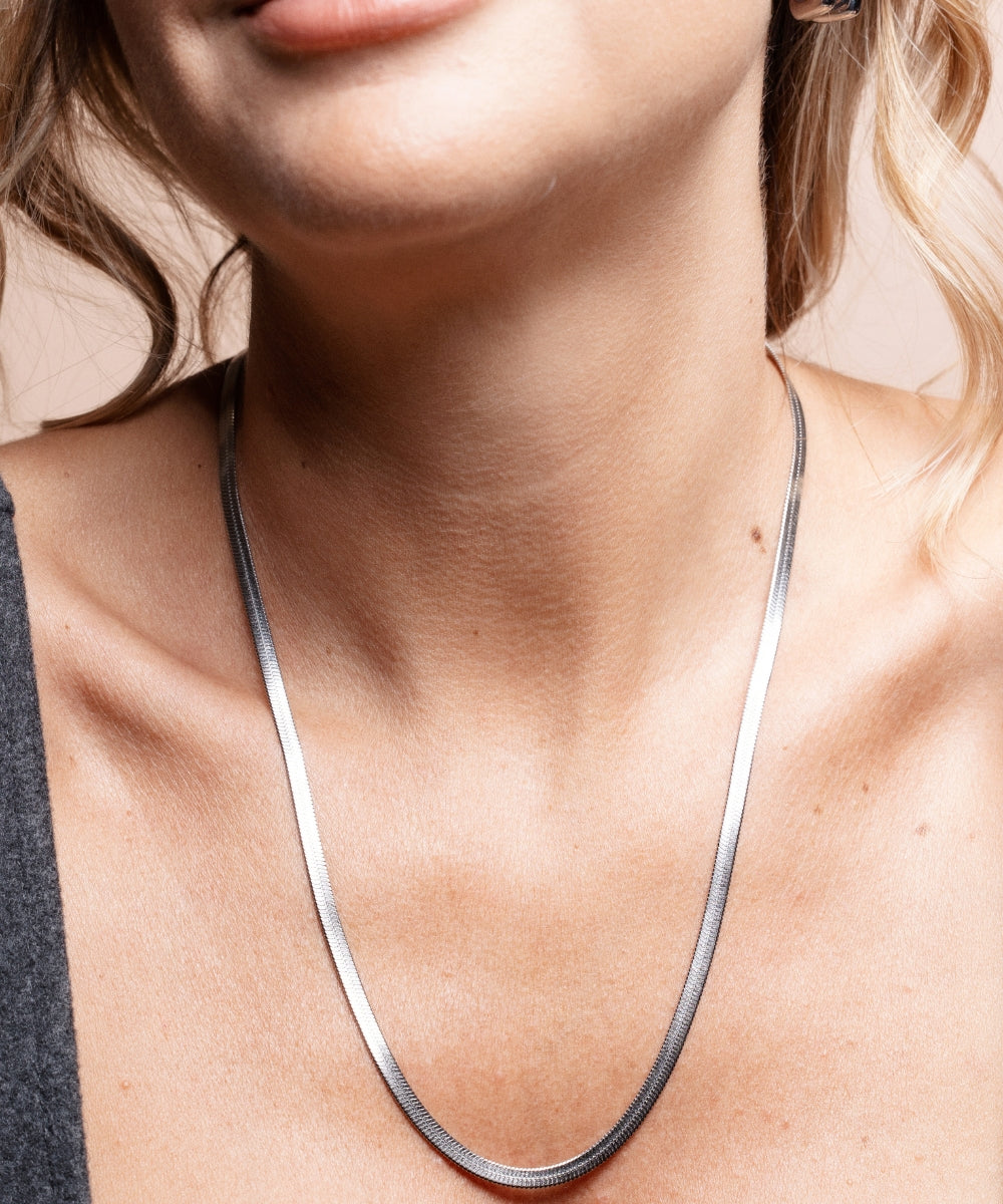 Collana Girocollo Modellabile In Alluminio Battuto Diamantato Con P In Ceramica Greca - Foto 11